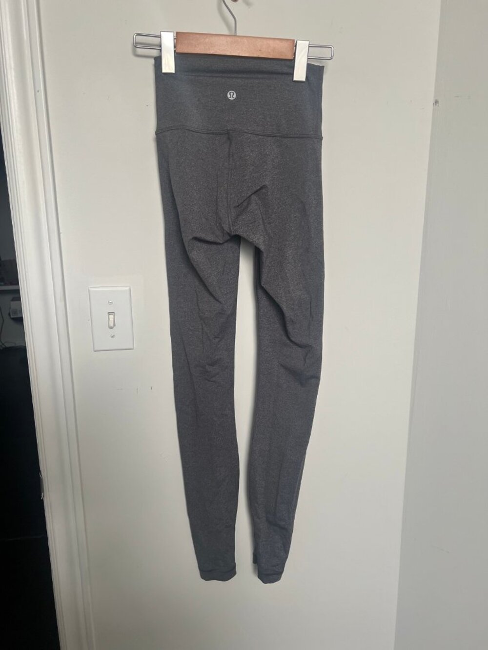 Lululemon Heather Grey Leggings Size 2 High Rise Minimalist - Picture 2 of 5